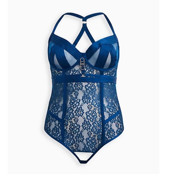 TORRID STRAPS AND RINGS LACE BODYSUIT WITH OPEN BACK - Picture 4 of 5